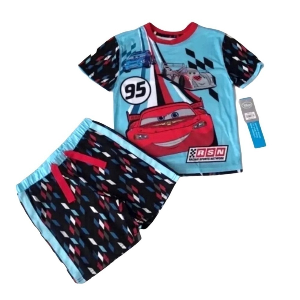 (NWT) Disney CARS Pajama Set Size: 5/6